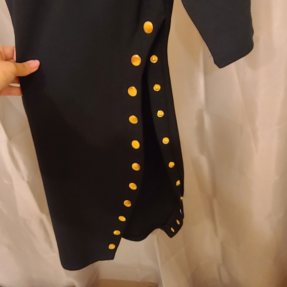 Dress - Picture 2 of 4